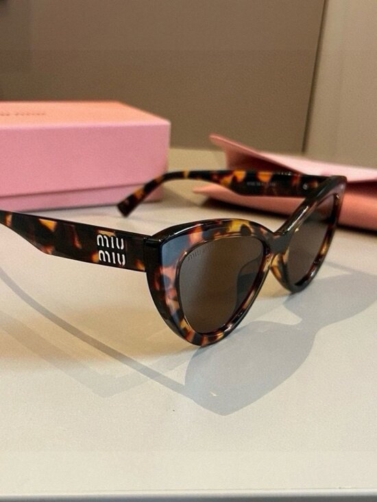 Miu Miu Amber-Tinted Cat-Eye Sunglasses main image 6